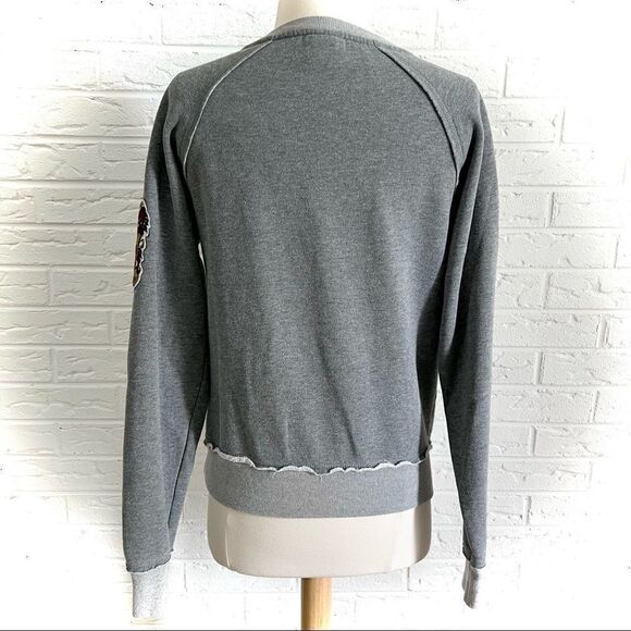 Harry Potter Universal Studios Gryffindor Sweatshirt - Picture 3 of 6